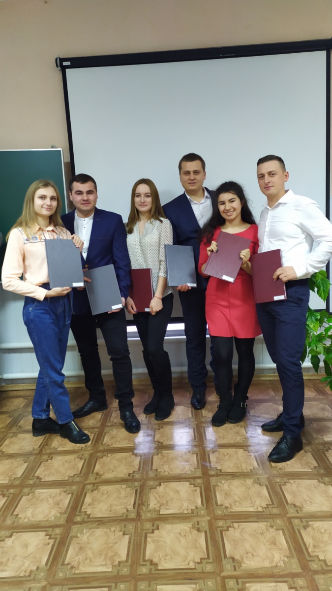 Вітаємо магістрів з успішним захистом кваліфікаційних робіт!